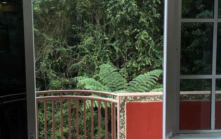 cameron pasar malam apartment at crown imperial court