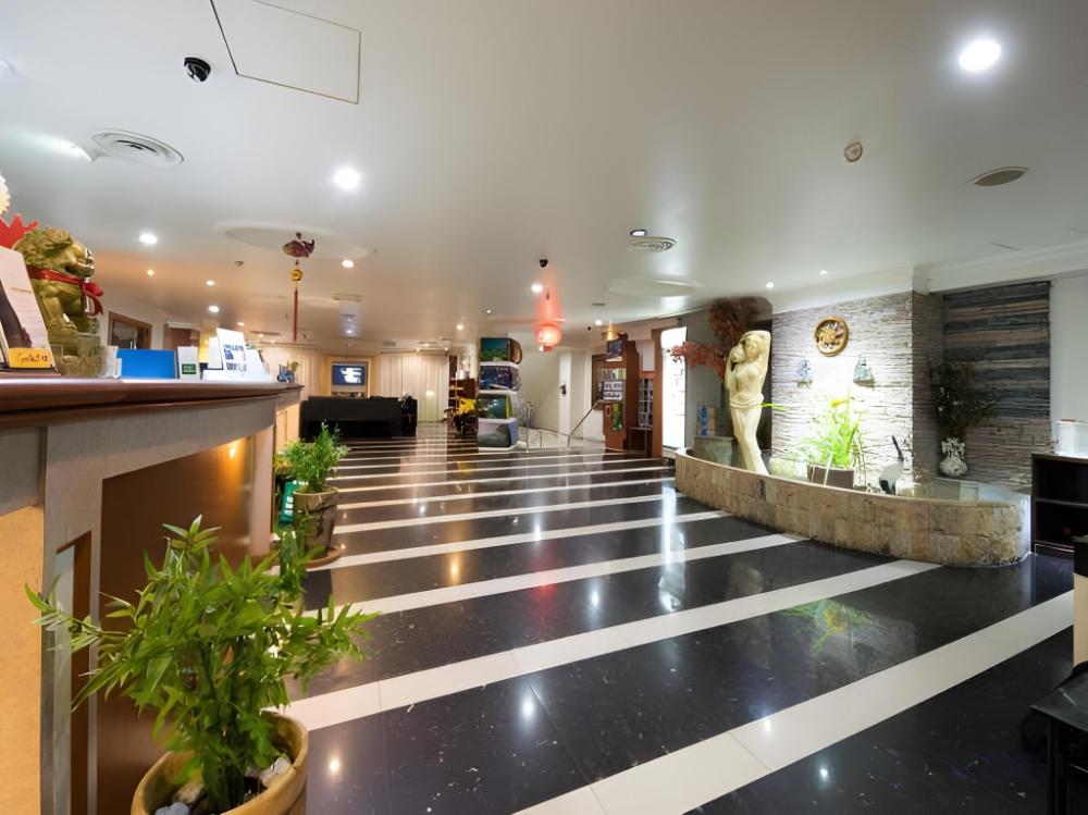 hotel chinatown 2