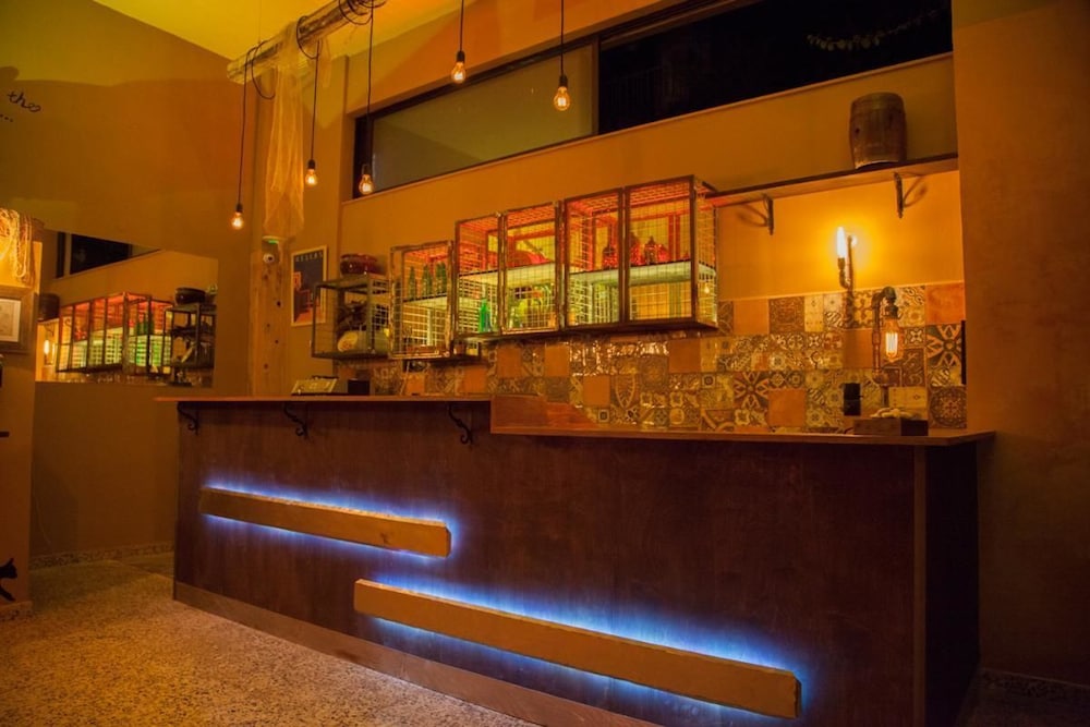 rodos backpackers