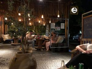 rodos backpackers