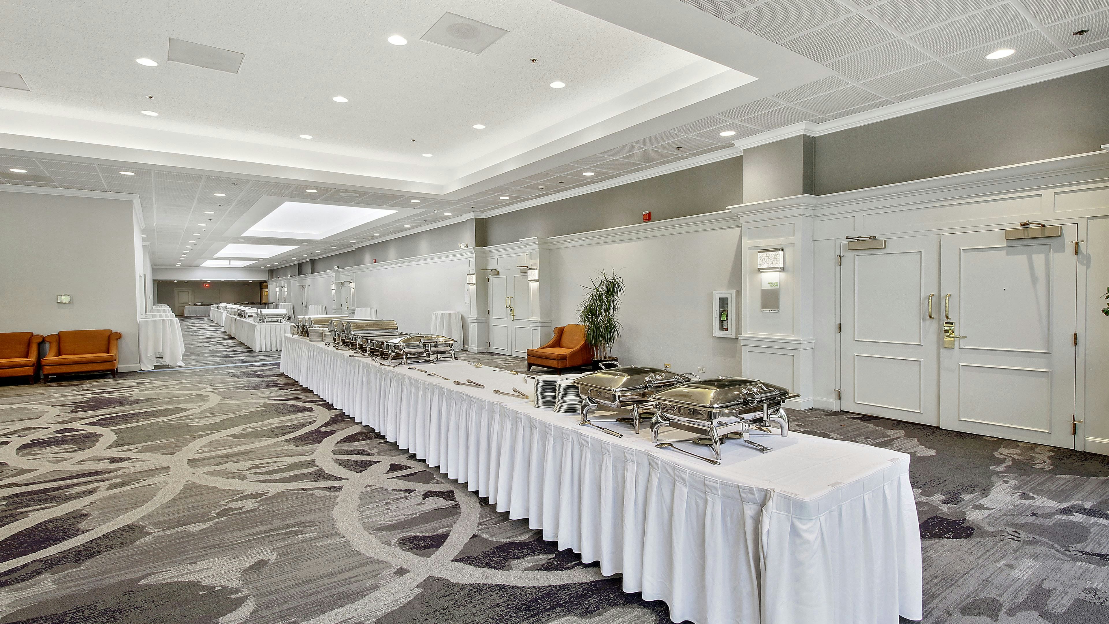 holiday inn chicago nw crystal lk conv ctr by ihg