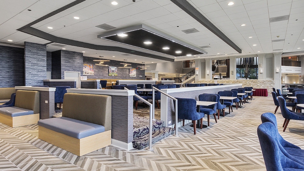 holiday inn chicago nw crystal lk conv ctr by ihg
