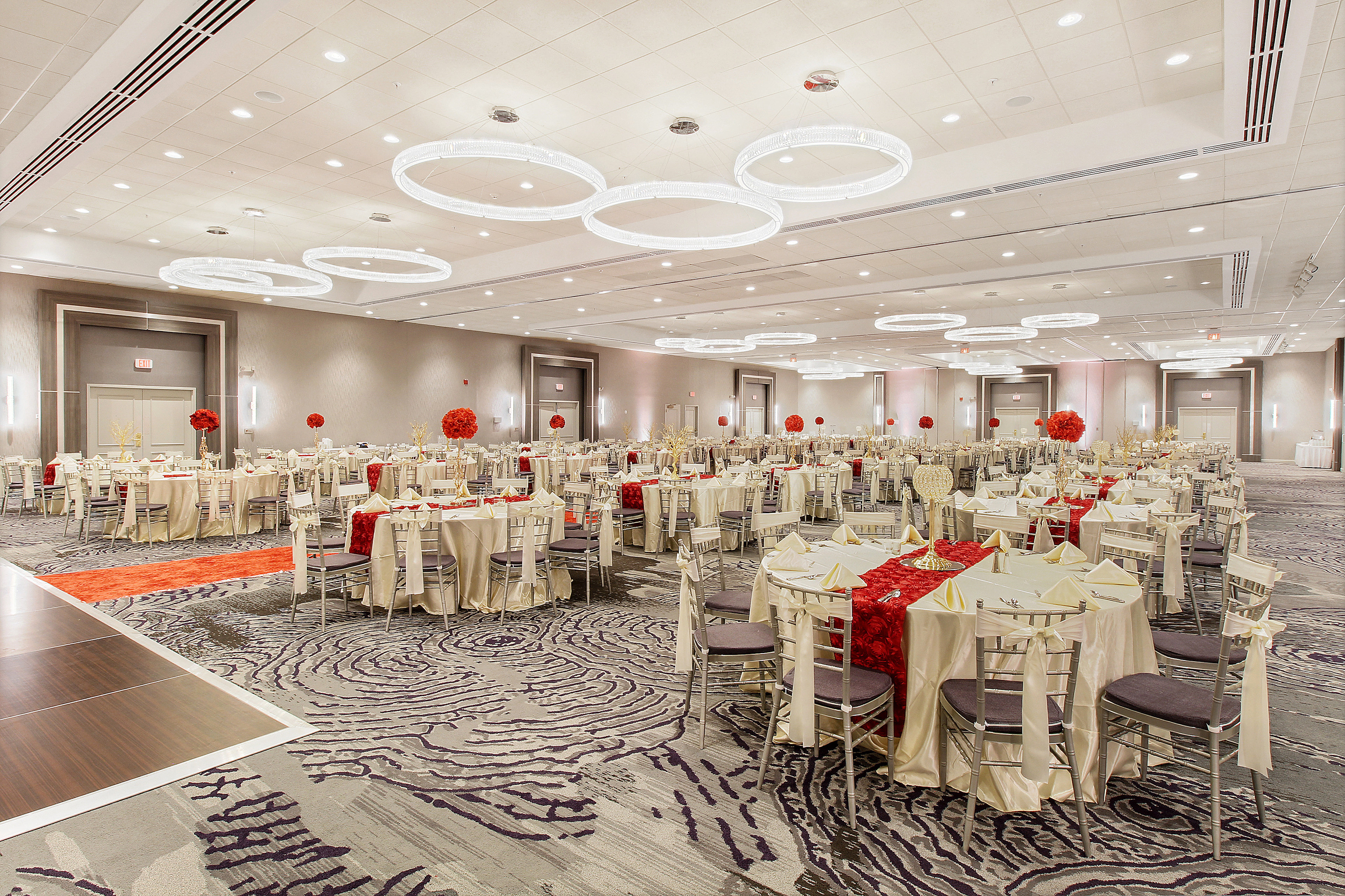 holiday inn chicago nw crystal lk conv ctr by ihg