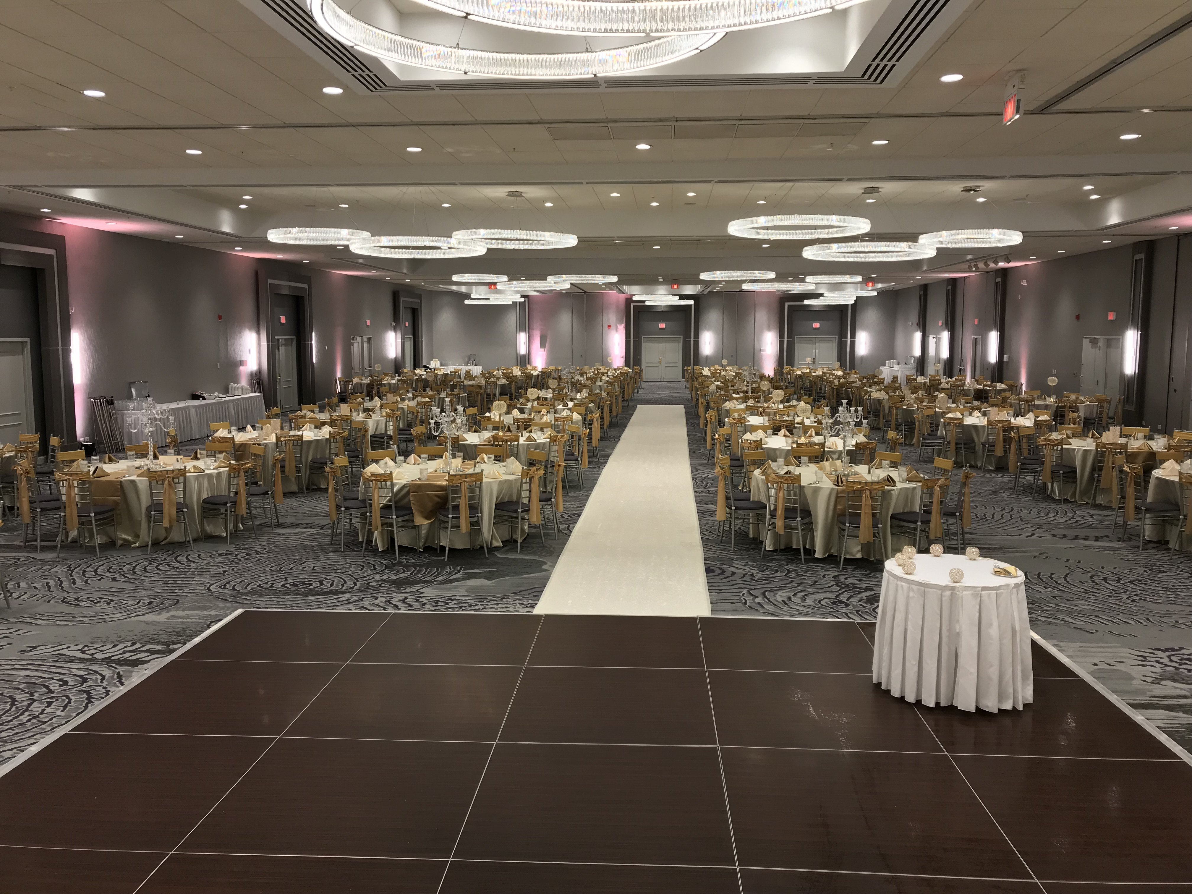 holiday inn chicago nw crystal lk conv ctr by ihg