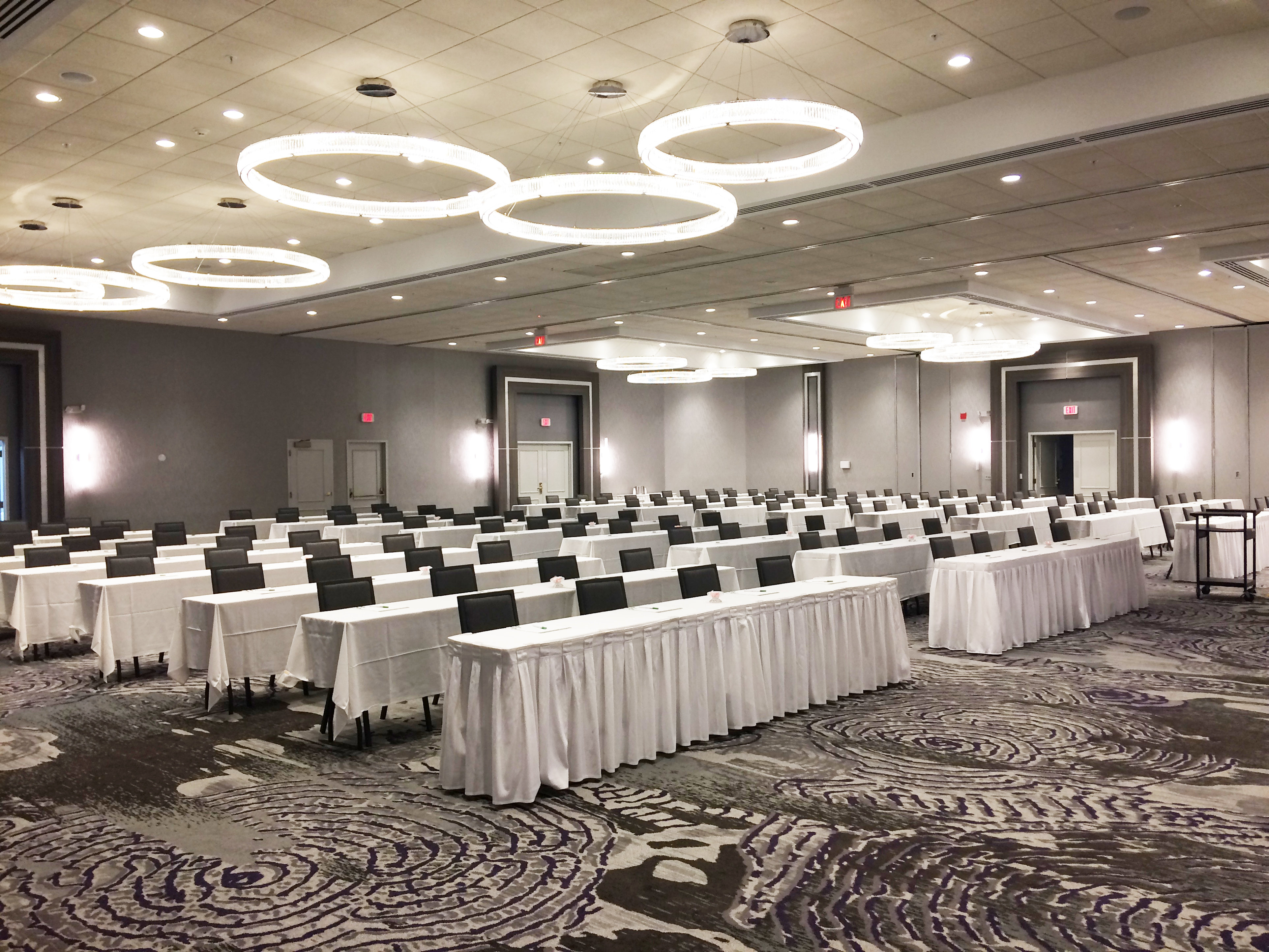 holiday inn chicago nw crystal lk conv ctr by ihg