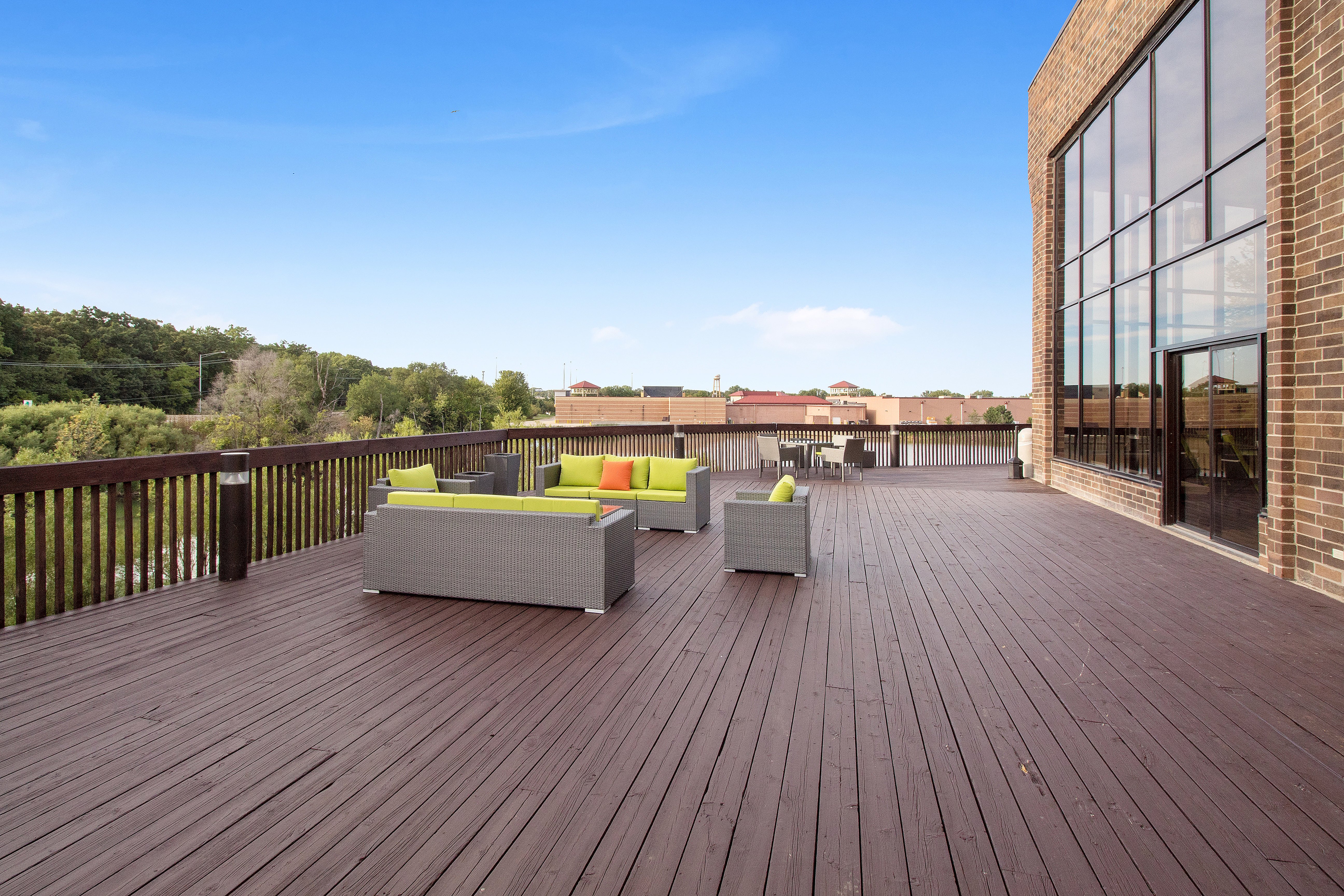 holiday inn chicago nw crystal lk conv ctr by ihg
