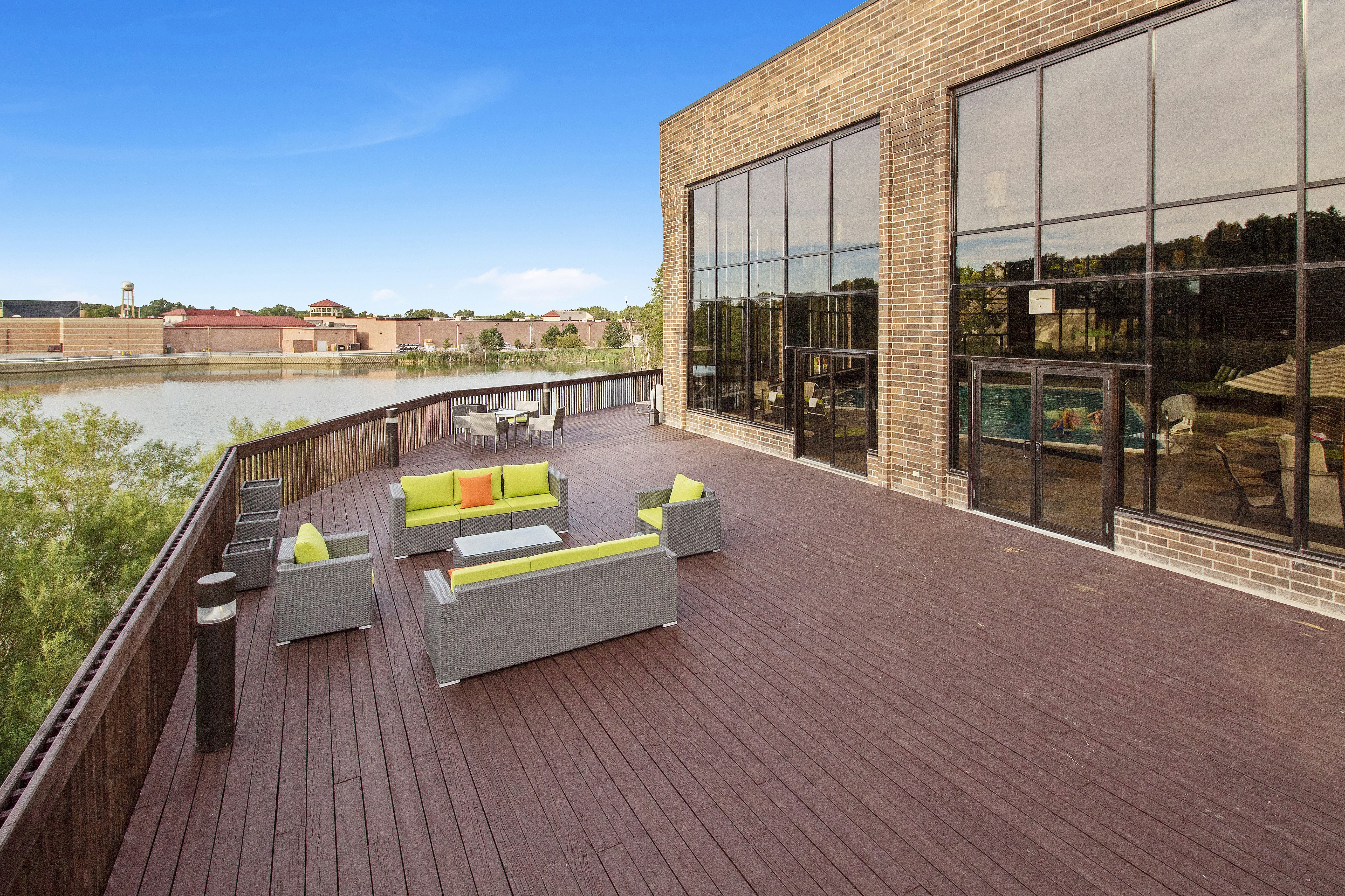 holiday inn chicago nw crystal lk conv ctr by ihg