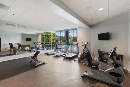 holiday inn chicago nw crystal lk conv ctr by ihg