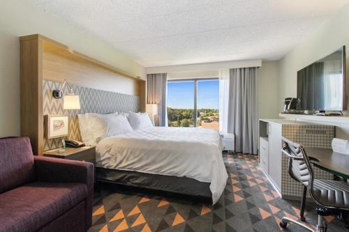 holiday inn chicago nw crystal lk conv ctr by ihg
