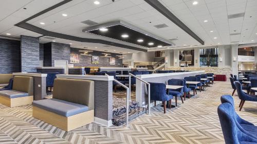holiday inn chicago nw crystal lk conv ctr by ihg
