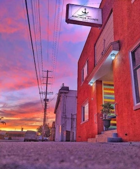 anchor pointe inn