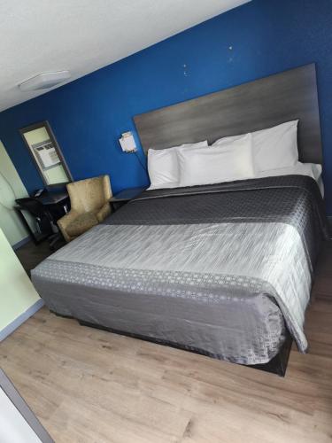 plaza motel