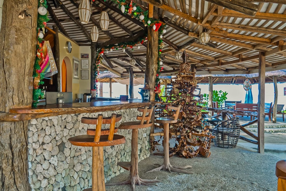 caluwayan palm island resort