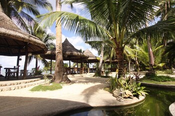 caluwayan palm island resort