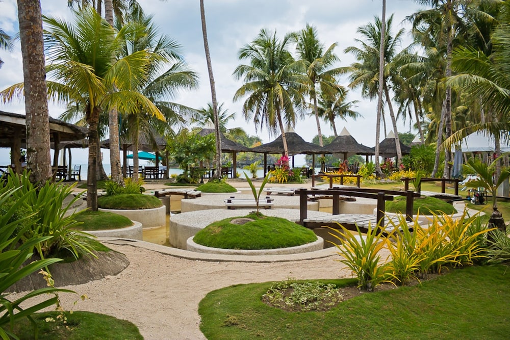 caluwayan palm island resort