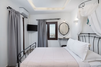 pithos apartments
