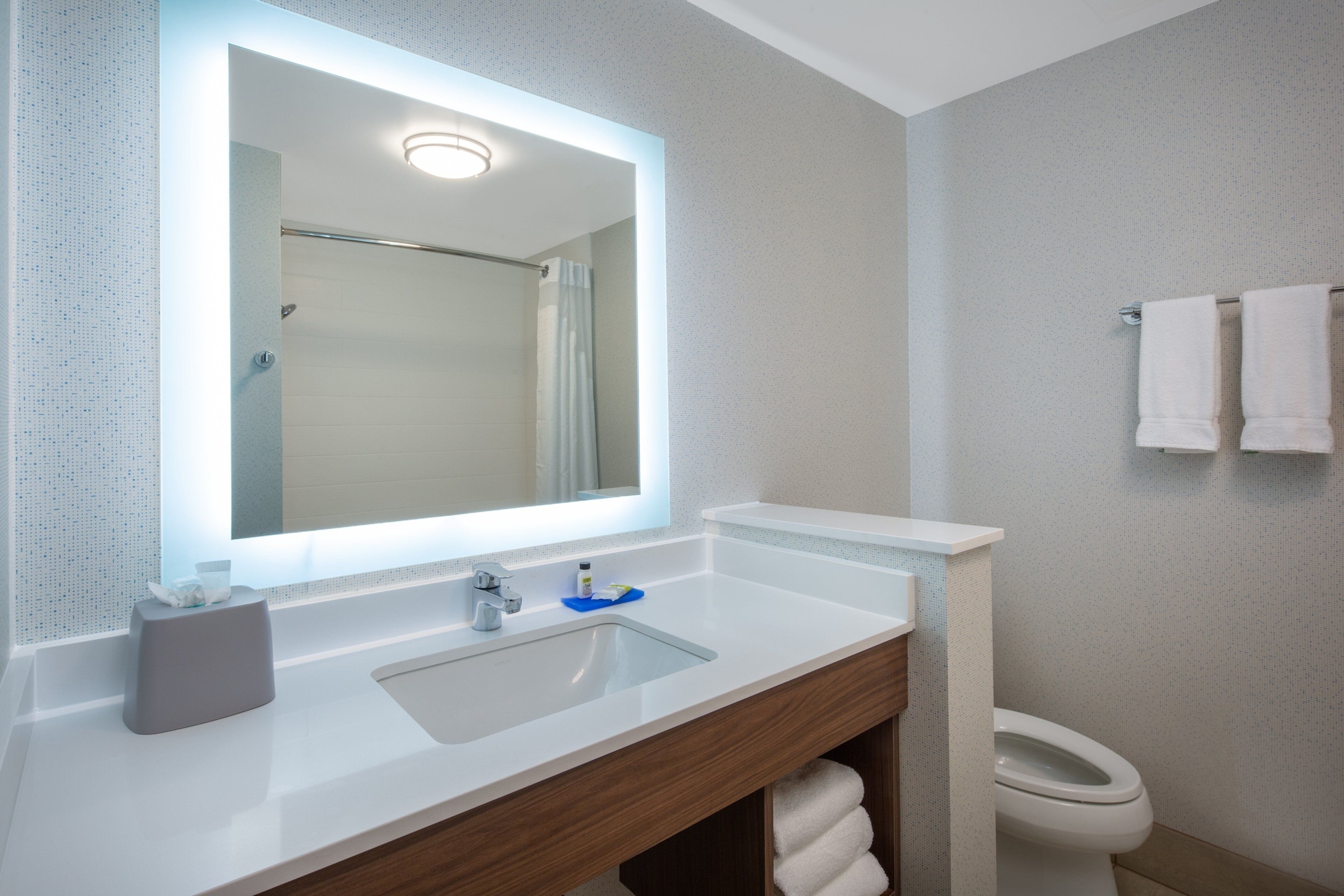 holiday inn express and suites chico an ihg hotel
