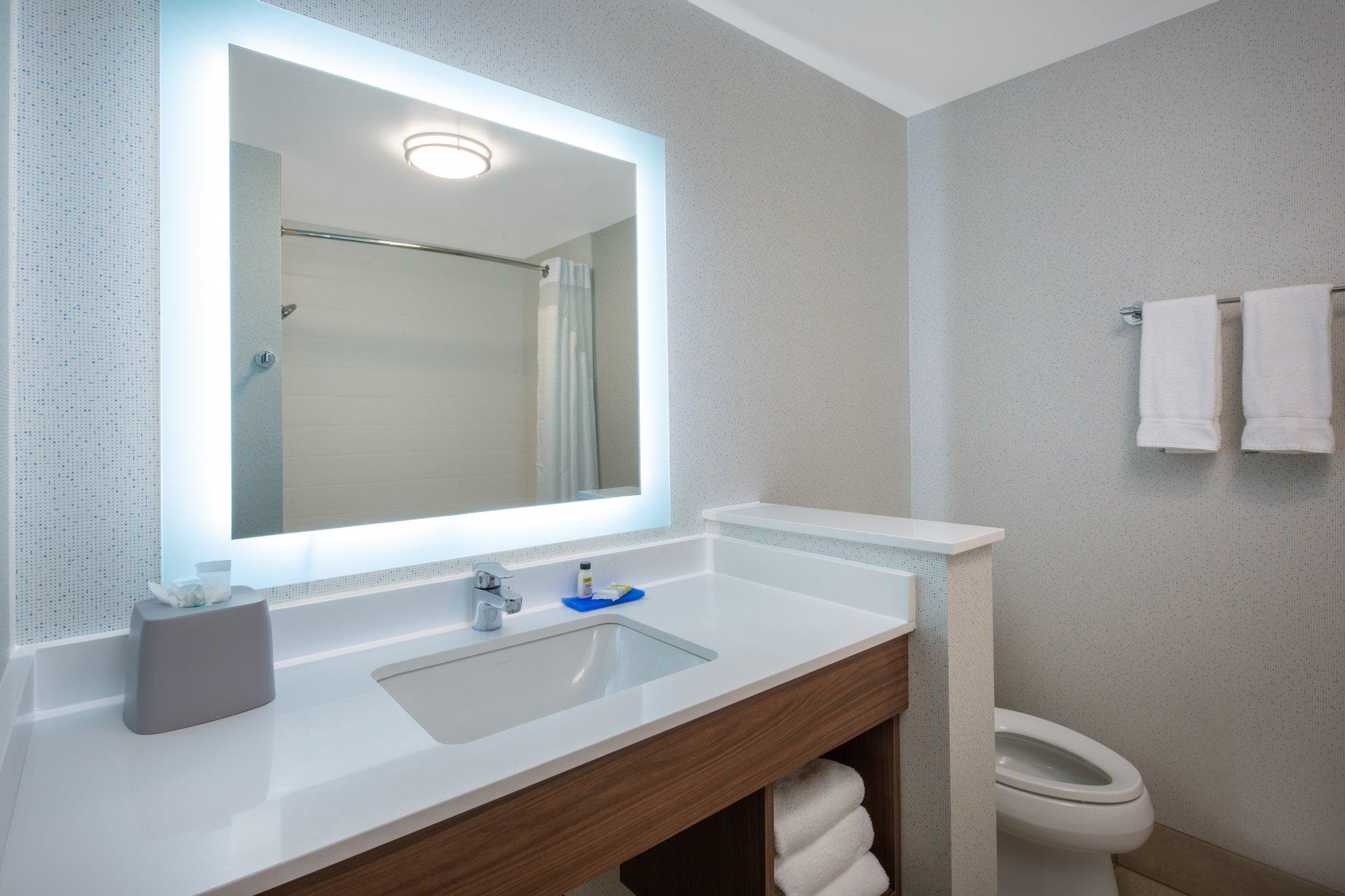 holiday inn express and suites chico an ihg hotel
