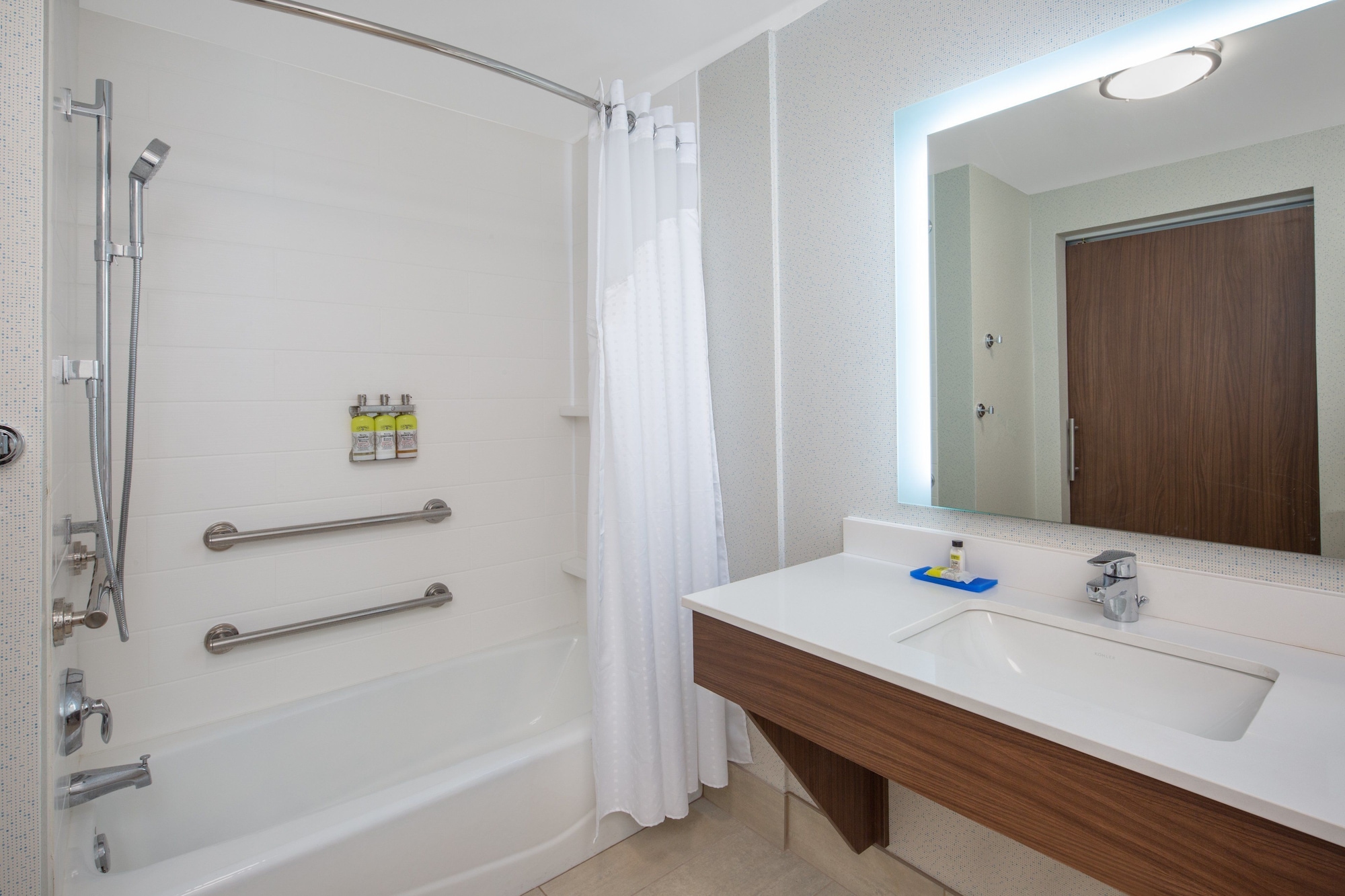 holiday inn express and suites chico an ihg hotel
