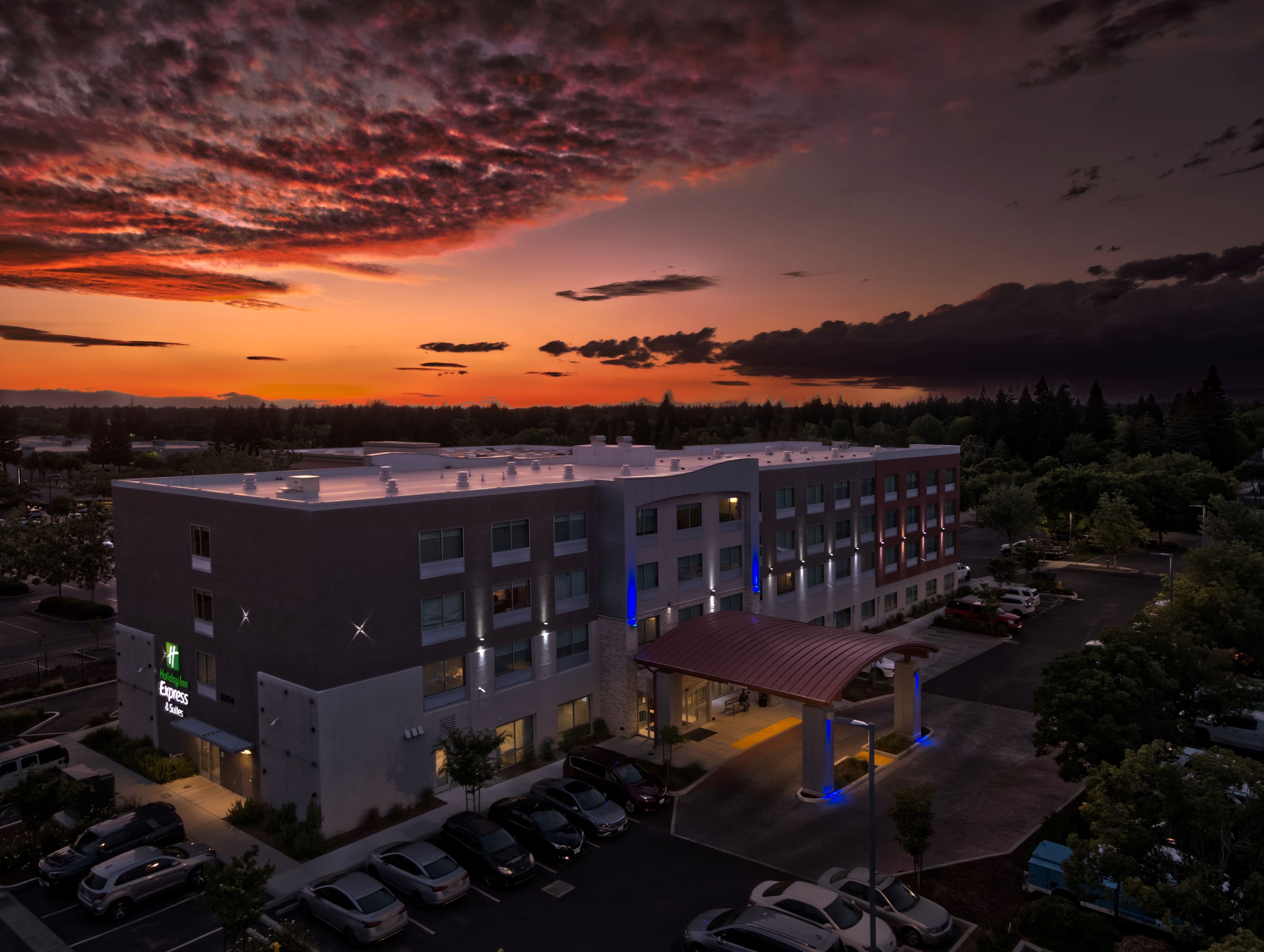 holiday inn express and suites chico an ihg hotel