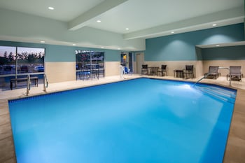 Holiday Inn Express And Suites Chico, An Ihg Hotel,Chico>>Butte,2.5 star