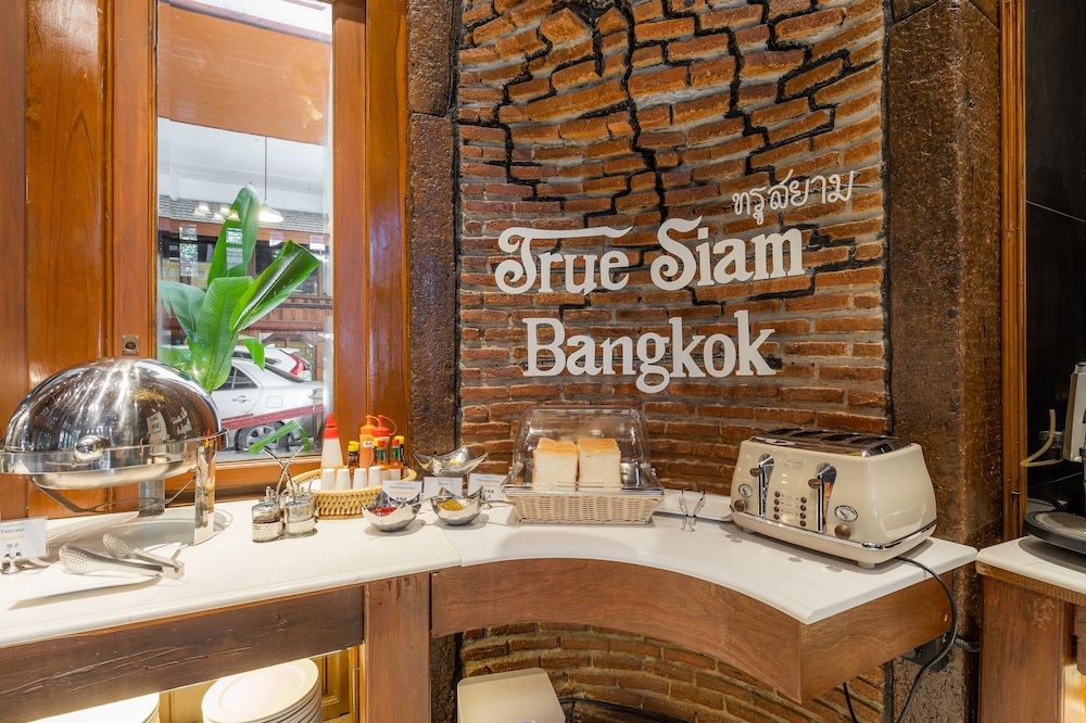 true siam phayathai hotel