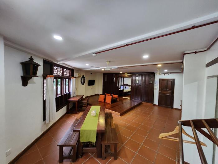 uptown eco hotel