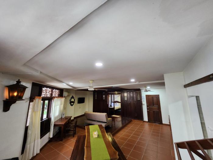 uptown eco hotel