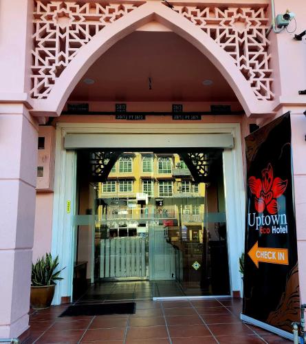 uptown eco hotel