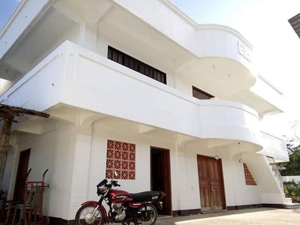 shirlys pension and restaurant