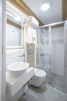 pasaport pier istanbul