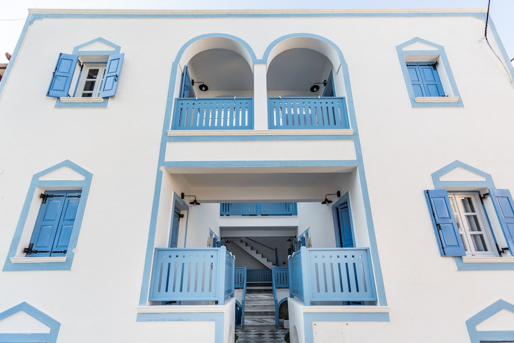 fanouris condo by meraki collection