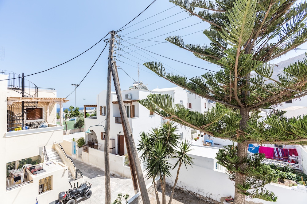 fanouris condo by meraki collection