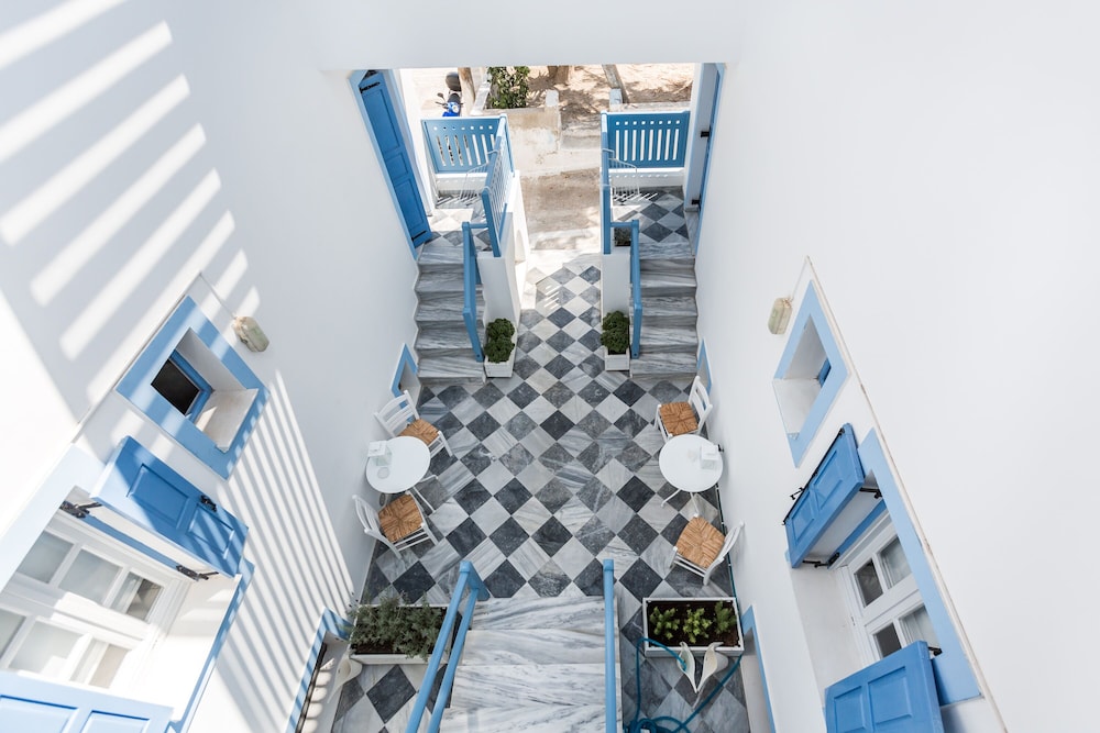 fanouris condo by meraki collection