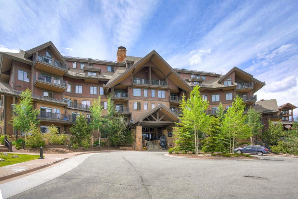 crystal peak lodge