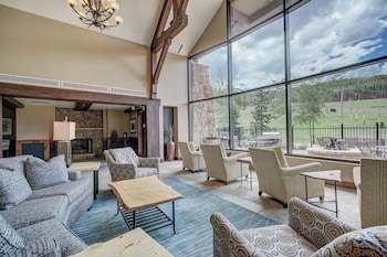 crystal peak lodge