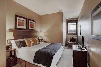 crystal peak lodge