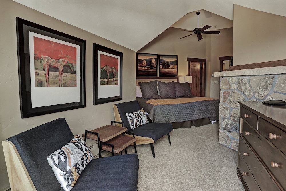 crystal peak lodge