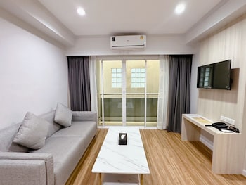 miloft sathorn hotel