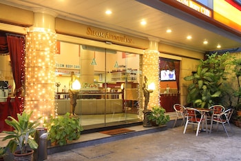 silom avenue inn