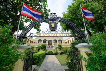 praya palazzo adults only