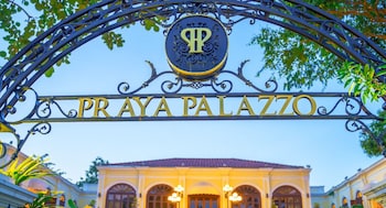praya palazzo adults only