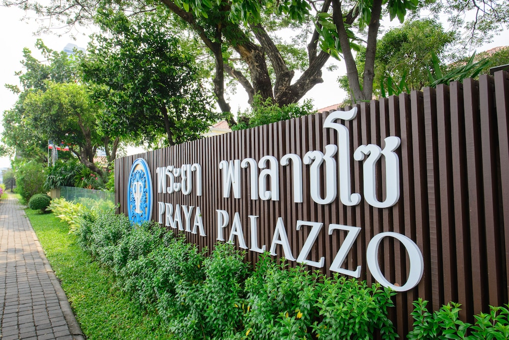 praya palazzo adults only