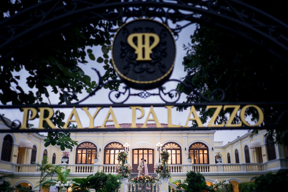 praya palazzo adults only