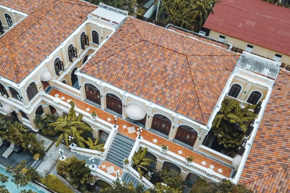 praya palazzo adults only