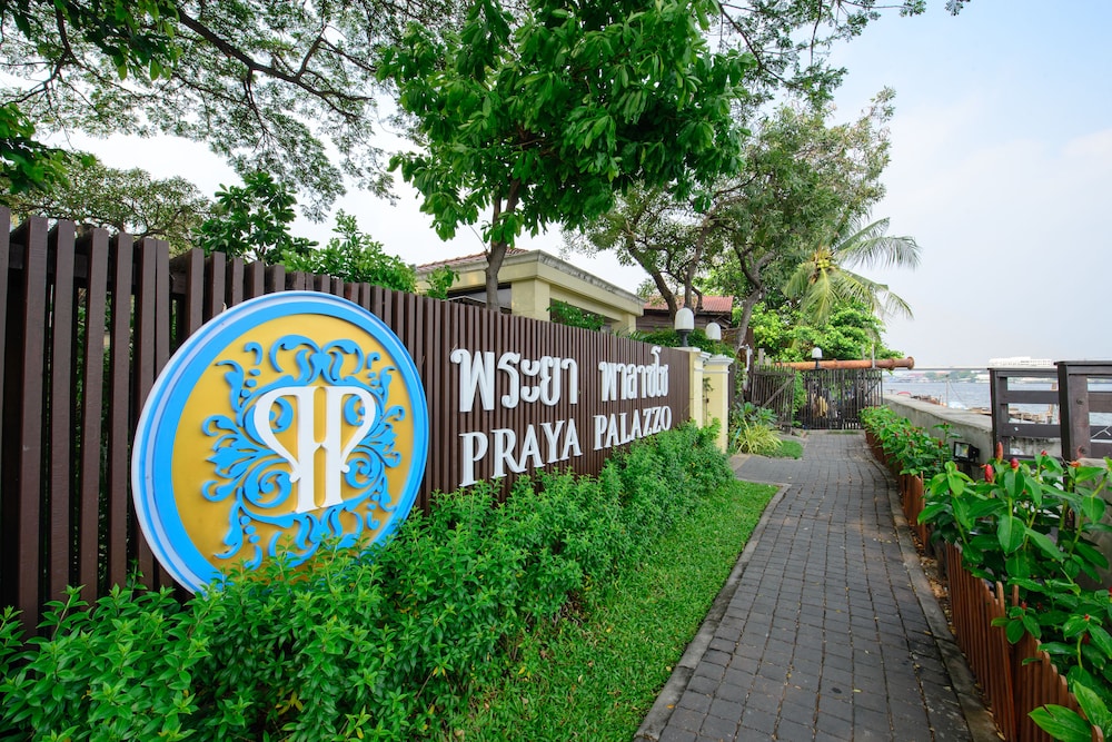 praya palazzo adults only