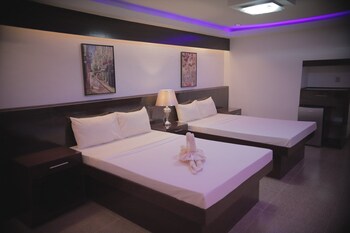 bergamo hotel lingayen