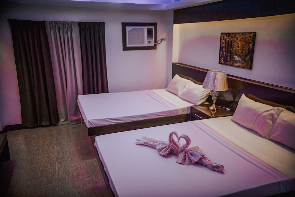 bergamo hotel lingayen