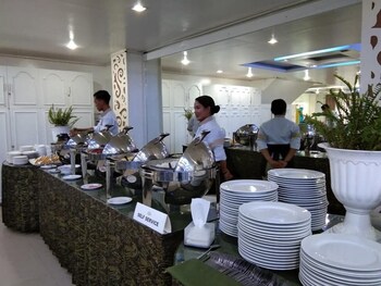 bergamo hotel lingayen