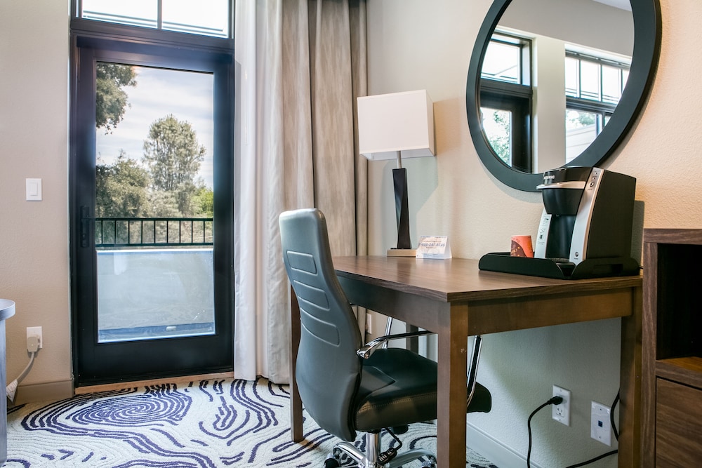 hotel siri downtown paso robles
